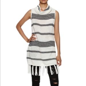 BB DAKOTA Cowl Neck Sweater Vest